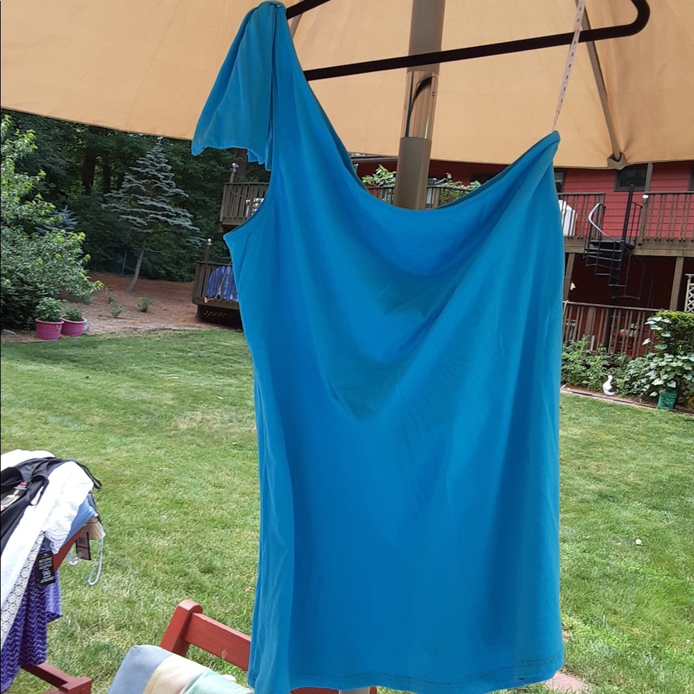 LILY PULITZER TOP NWOT